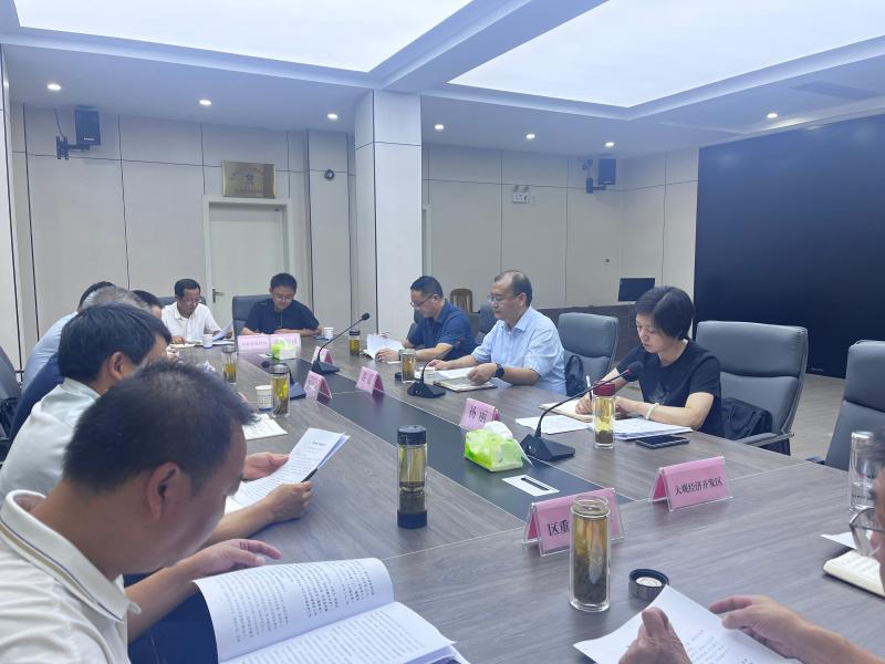区长许亮到海口镇开展调研